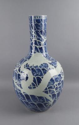Blau-weiße Vase, China, - Starožitnosti