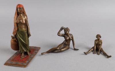 Zwei weibliche Akte, Fritz Bermann, und Orientalin mit Krug aus Bronze - Antiquariato