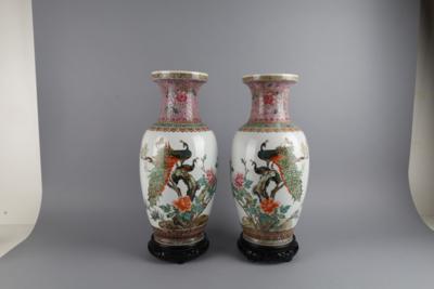 Paar Famille rose Vasen, China, - Starožitnosti