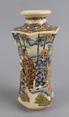 Satsuma Vase, Japan, - Antiquitäten