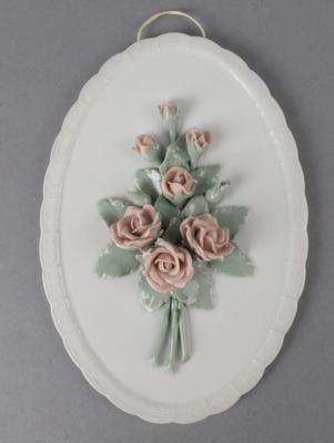 Ovales Porzellanbild mit plastischem Rosenbukett, Herend, - Antiquariato