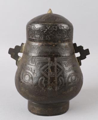 Bronze Deckelvase, China, Ming Dynastie, - Starožitnosti
