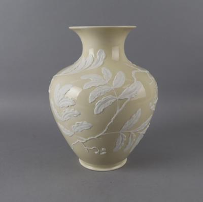 Vase mit reliefiertem Zweigdekor, Philipp Rosenthal  &  Co., Selb Bavaria, 1940 - Antiquitäten