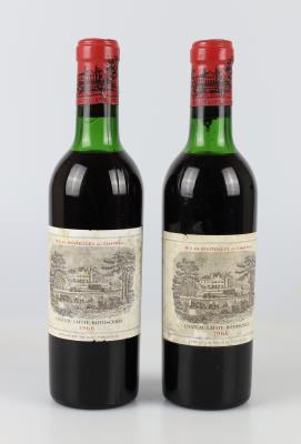 1966 Château Lafite-Rothschild, Bordeaux, 96 Parker-Punkte, 2 Flaschen halbe Bouteille - Die große Herbst-Weinauktion powered by Falstaff