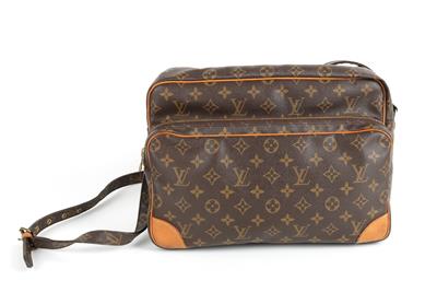 Sold at Auction: Louis Vuitton Nil Monogram Crossbody Bag