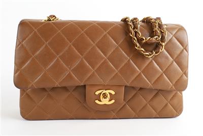 CHANEL Double Flap Bag Medium, - Móda a doplňky