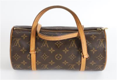 Sold at Auction: Limitierte Louis Vuitton Papillon-Handtasche der  japanischen