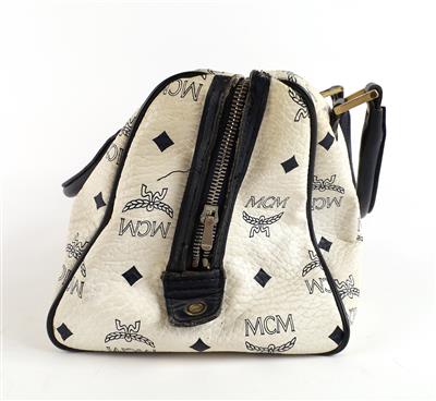 MCM Boston Bag, - Handtaschen & Accessoires 2022/03/29 - Realized price:  EUR 190 - Dorotheum