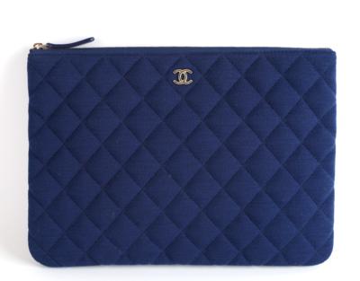 CHANEL O Case Clutch, - Handtaschen & Accessoires