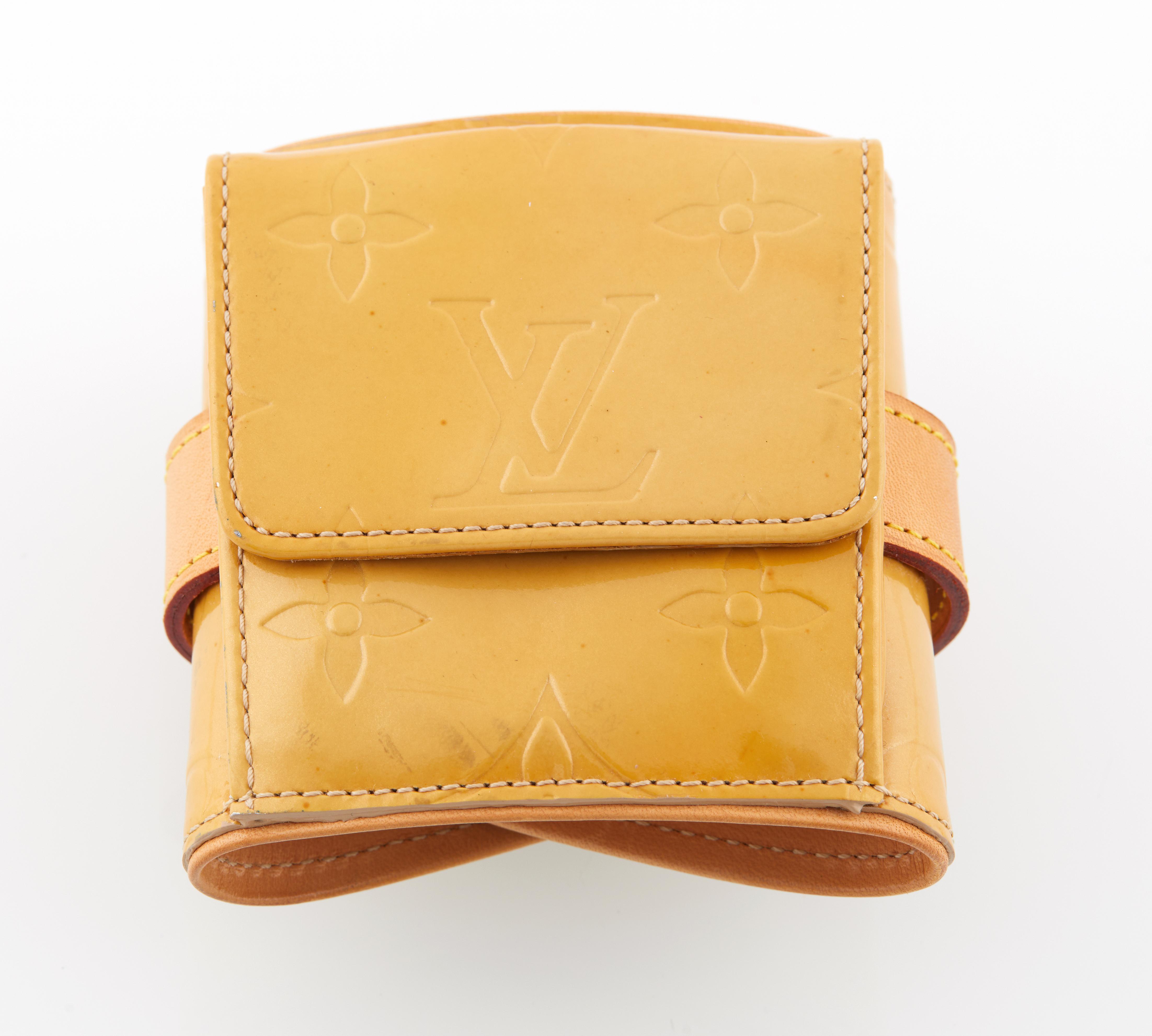 LOUIS VUITTON Armband, - Handtaschen & Accessoires 2023/10/05 - Starting  bid: EUR 150 - Dorotheum