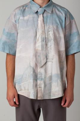 tie with a cloud pattern - La moda di Florentina Leitner, 21 look ispirati alle opere d'arte del Dorotheum