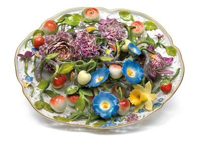 Large trompe l’oeil plate and meal, - Glass and porcelain