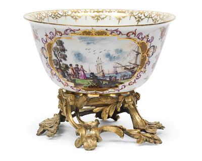 Bowl with ‘bronze doré’ mounts, - Glass and porcelain