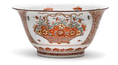Bowl with ‘famille rosé’ décor, - Glass and porcelain