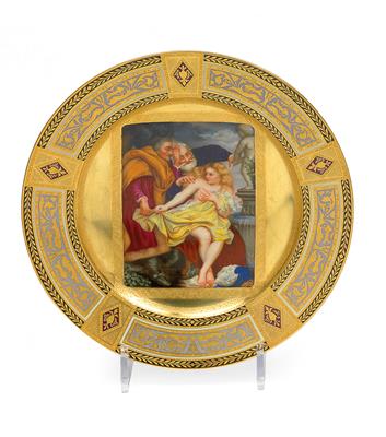 "Susannah at her Bath" - A pictorial plate, - Sklo, Porcelán