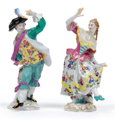 A figure of two dancers, - Glass and porcelain