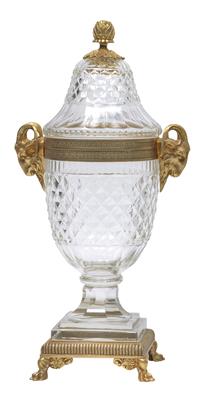 A vase with lid and gilt bronze mount, - Sklo, Porcelán