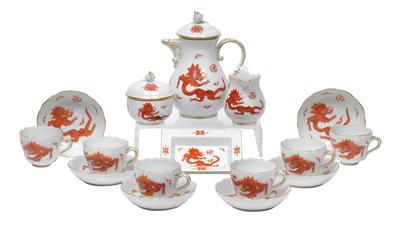 A mocha service decorated with red Ming dragons, - Vetri e porcellane