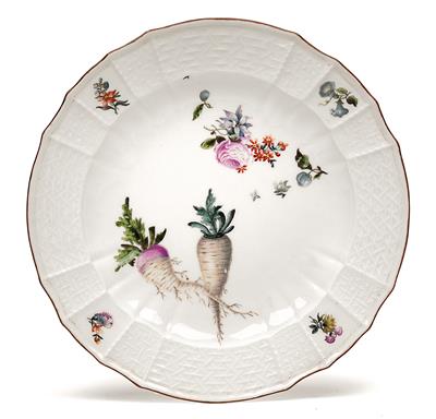 A plate with radish and flowers, - Vetri e porcellane