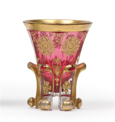 A cup with gilt decoration, - Sklo, Porcelán