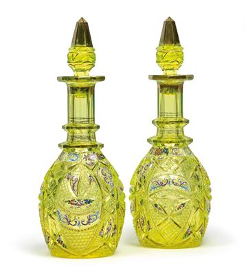 Pair of carafes with stoppers, - Glass and porcelain