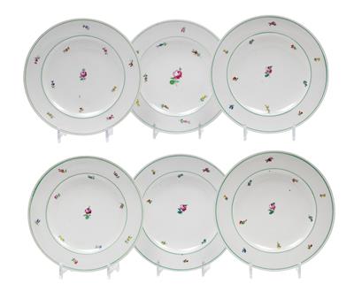 Six dinner plates, - Sklo, Porcelán