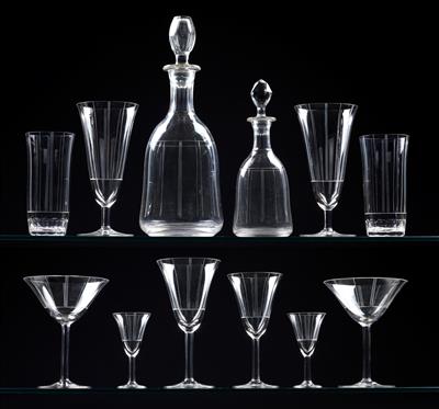 A glass service, - Vetri e porcellane