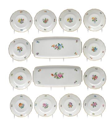 12 bread plates and 2 sandwich platters, - Sklo, Porcelán