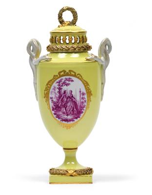 A neoclassical lidded vase with lemon yellow ground, - Sklo, Porcelán