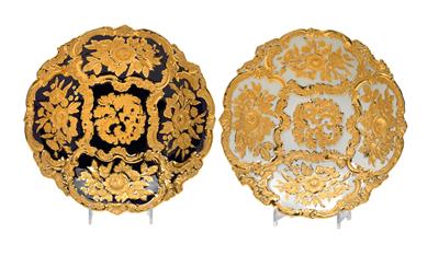 A pair of ornamental bowls, - Vetri e porcellane