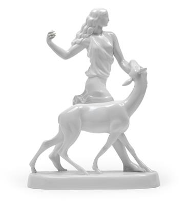 A figure of Diana, - Sklo, Porcelán