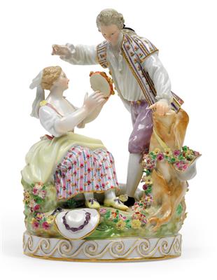 Gärtnerpaar, die Gärtnerin sitzt auf Steinsockel und spielt das Tamburin, der Gärtner tanzt dazu, - Glas und Porzellan
