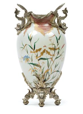 Vase mit versilberter Montierung, - Glas und Porzellan