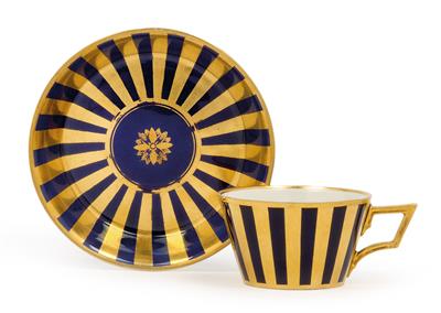 A dessin tea cup and saucer with blocky stripes, - Sklo, Porcelán