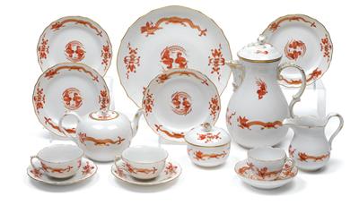 A coffee service [elements of] with "red court dragon", - Sklo, Porcelán