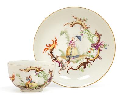 A cup with saucer and matching scene, - Sklo, Porcelán