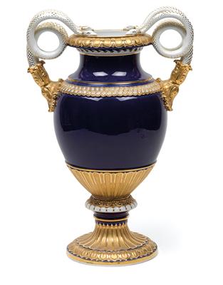 A vase with double-serpent handles, - Sklo, Porcelán