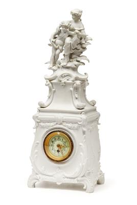 A biscuit porcelain clock case with clock movement, - Sklo, Porcelán