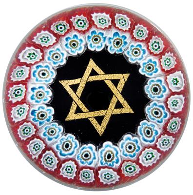 A paperweight with gold Star of David, - Sklo, Porcelán