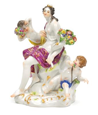 Flora with amoretti, Flora seated in the centre with a white crown, - Sklo, Porcelán