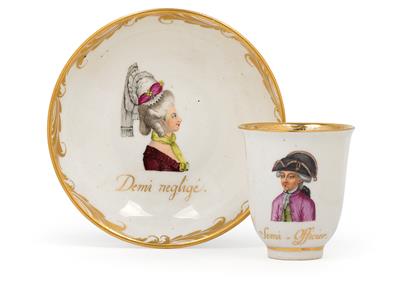 A chocolate cup with “Semi-Officer” and saucer with “Demi negligé”, - Sklo, Porcelán