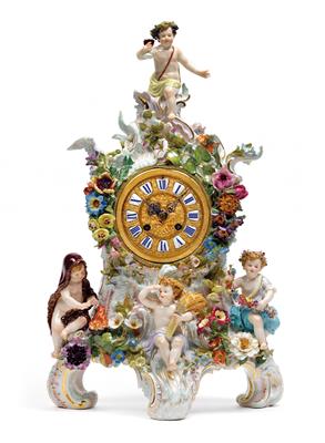 A clock case with 4 season children, - Sklo, Porcelán