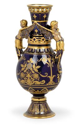 A vase with sphinx handles, - Sklo a Porcelán