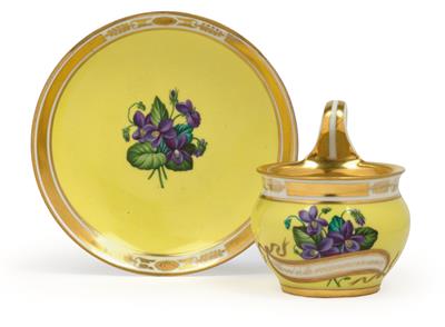 “Sacré à la reconnoissance” - a teacup with motto and saucer with bouquet of violets, - Glass and Porcelain