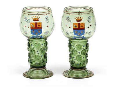 Paar Lobmeyr-Pokale mit Wappen, - Glas und Porzellan