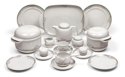 A dinner and coffee service, - Glass and Porcelain