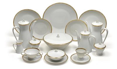 A dinner and coffee service, - Sklo a Porcelán