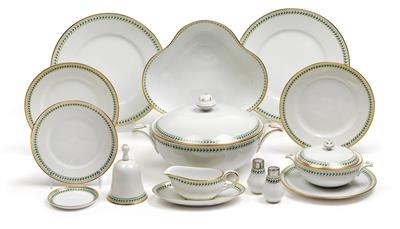 A dinner service, - Vetri e porcellane