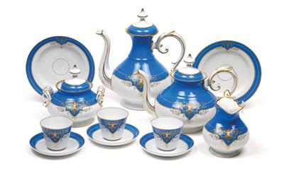 A coffee- and tea service, - Sklo a Porcelán