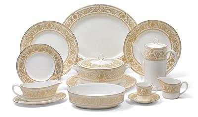 A dinner- and coffee service, - Sklo a Porcelán